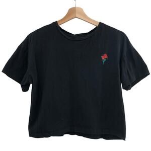 Isa & Ella (L) Black Short Sleeve Red Rose Embroidered Crew Neck Crop Top